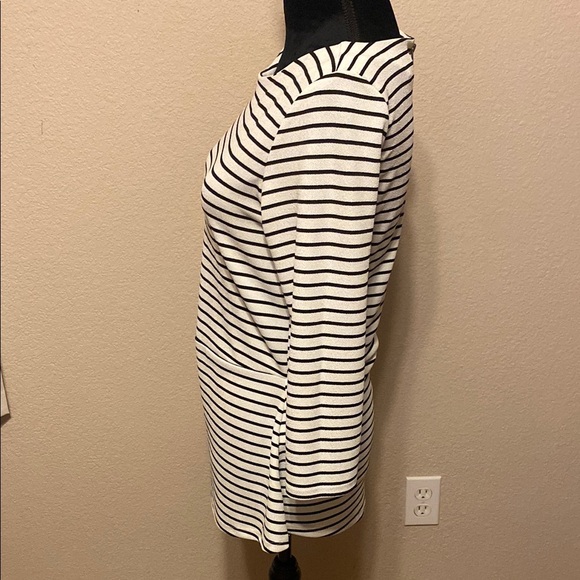 Black and White Fitted Peplum 3/4 Sleeve Top - Picture 2 of 9